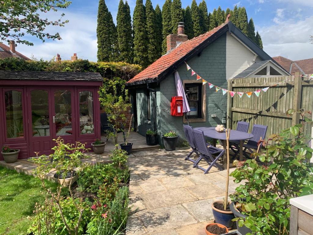 The Garden Suite Harrogate Buitenkant foto