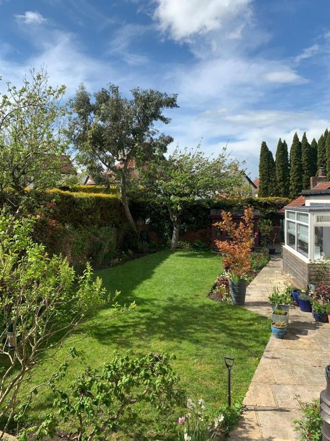 The Garden Suite Harrogate Buitenkant foto